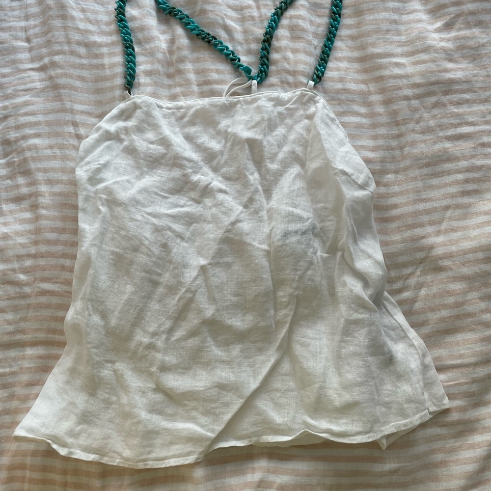 White linen top form zara